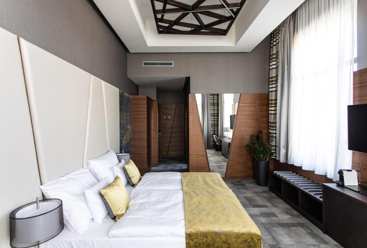 Artis Boutique Hotel Szombathely Buitenkant foto