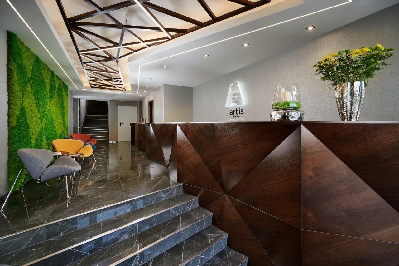Artis Boutique Hotel Szombathely Buitenkant foto
