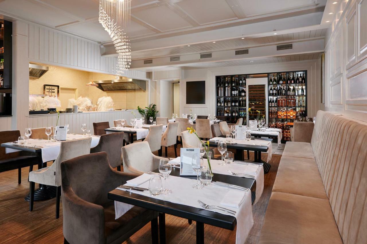 Artis Boutique Hotel Szombathely Buitenkant foto