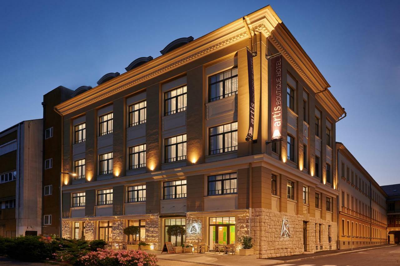 Artis Boutique Hotel Szombathely Buitenkant foto