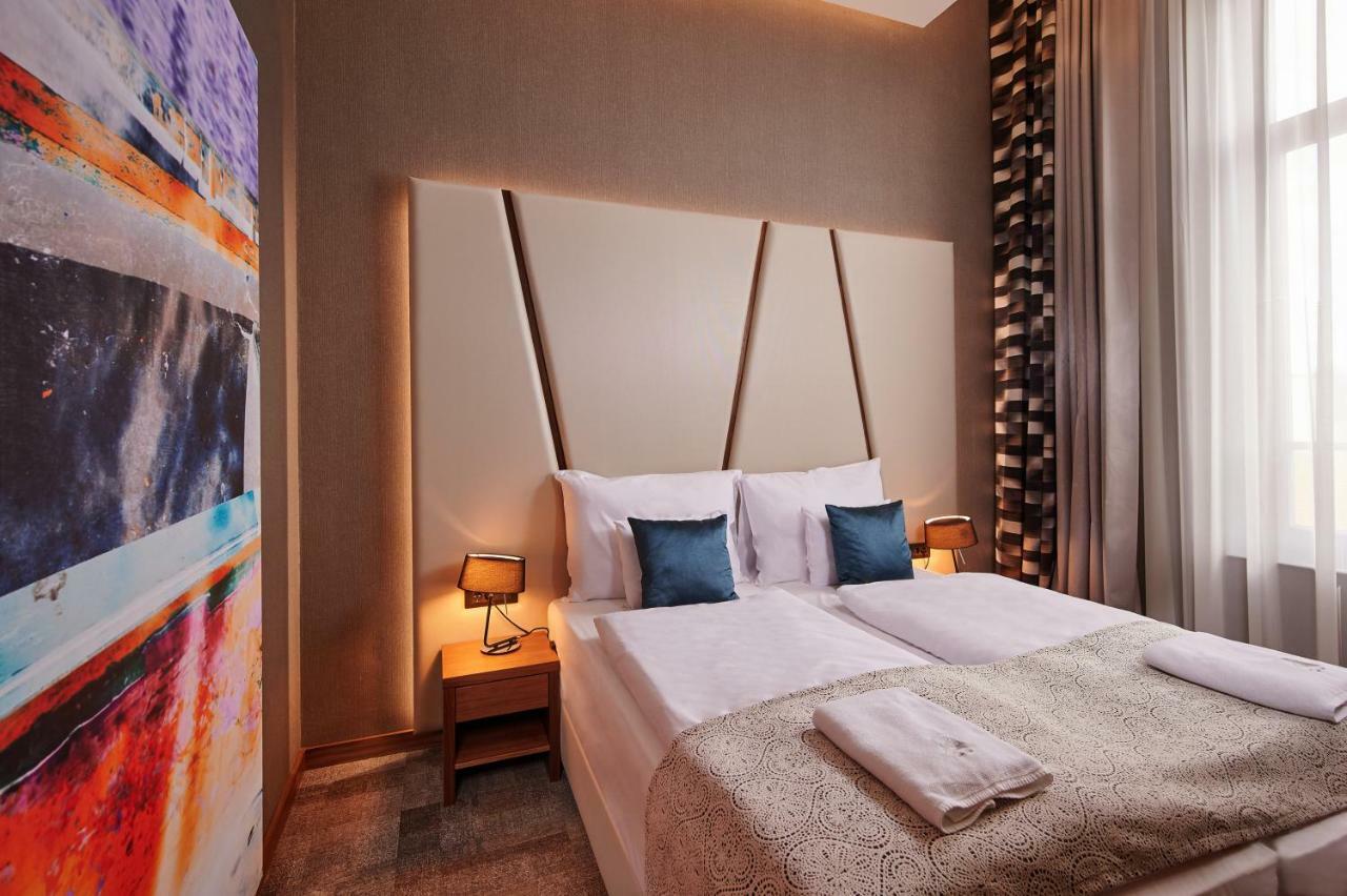 Artis Boutique Hotel Szombathely Buitenkant foto