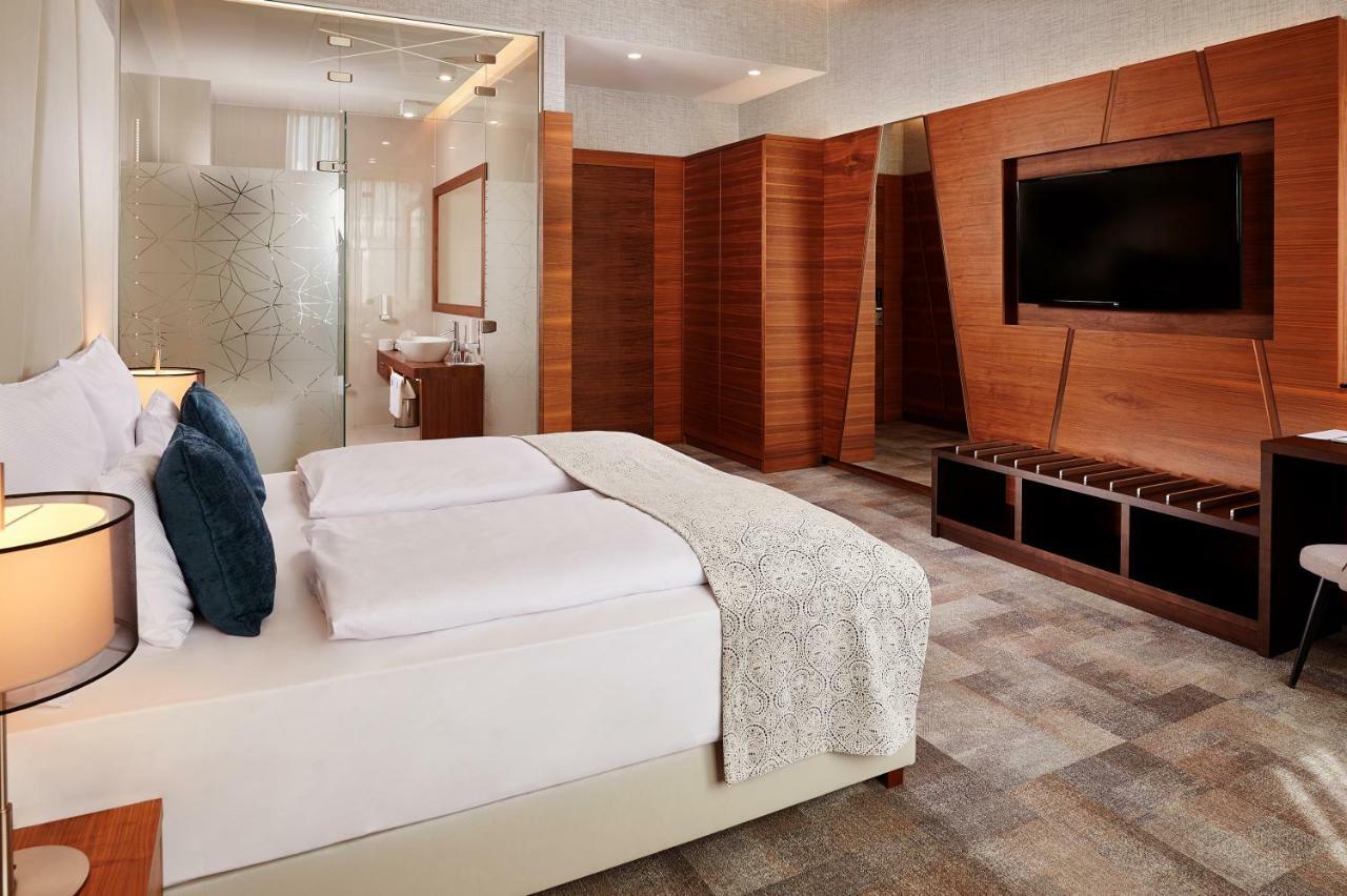 Artis Boutique Hotel Szombathely Buitenkant foto